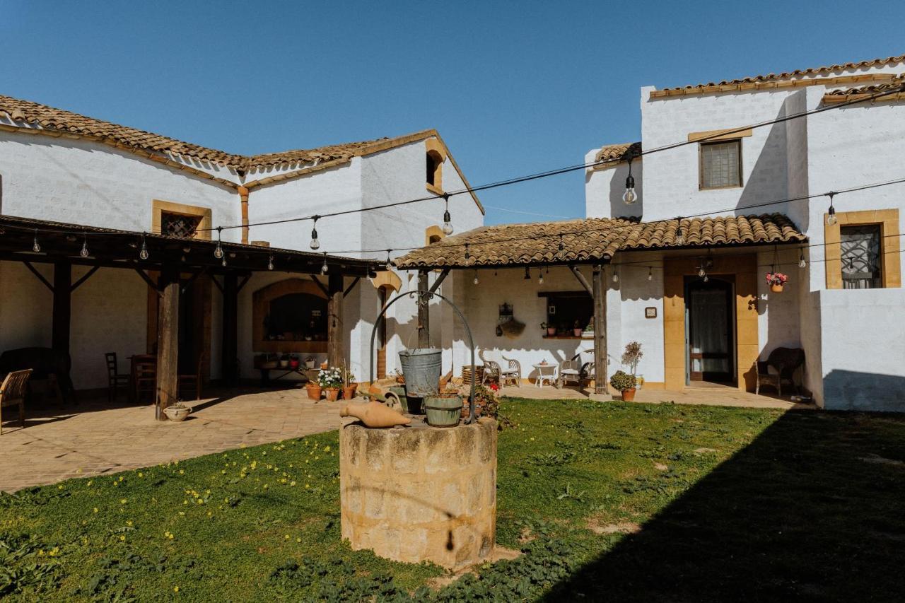 Baglio Calia Bed & Breakfast Mazara del Vallo Eksteriør bilde