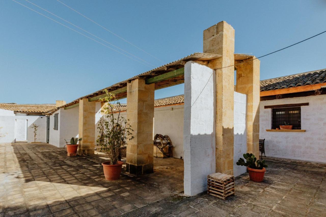 Baglio Calia Bed & Breakfast Mazara del Vallo Eksteriør bilde